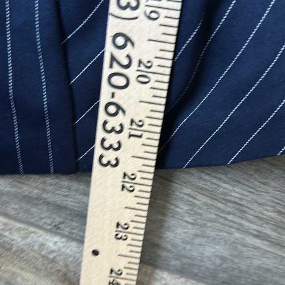 NWT White House Black Market top Navy white pinstriped size 10 Career Summer top - Picture 9 of 9